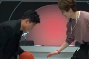 开云体育登录-有点东西！苏炳添一通花式运球成功过掉杨力维